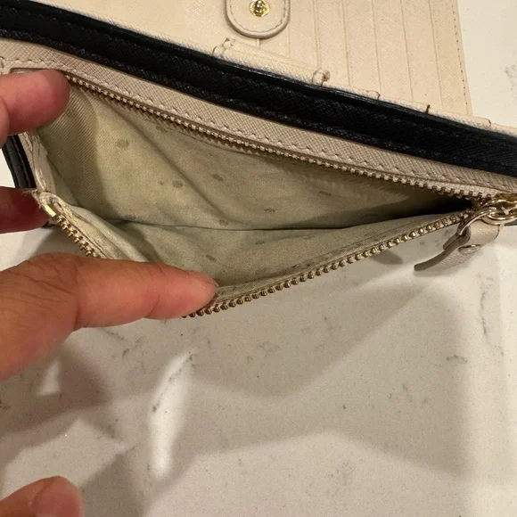 Kate Spade Black and Cream Bow Wallet - Picture 8 of 12